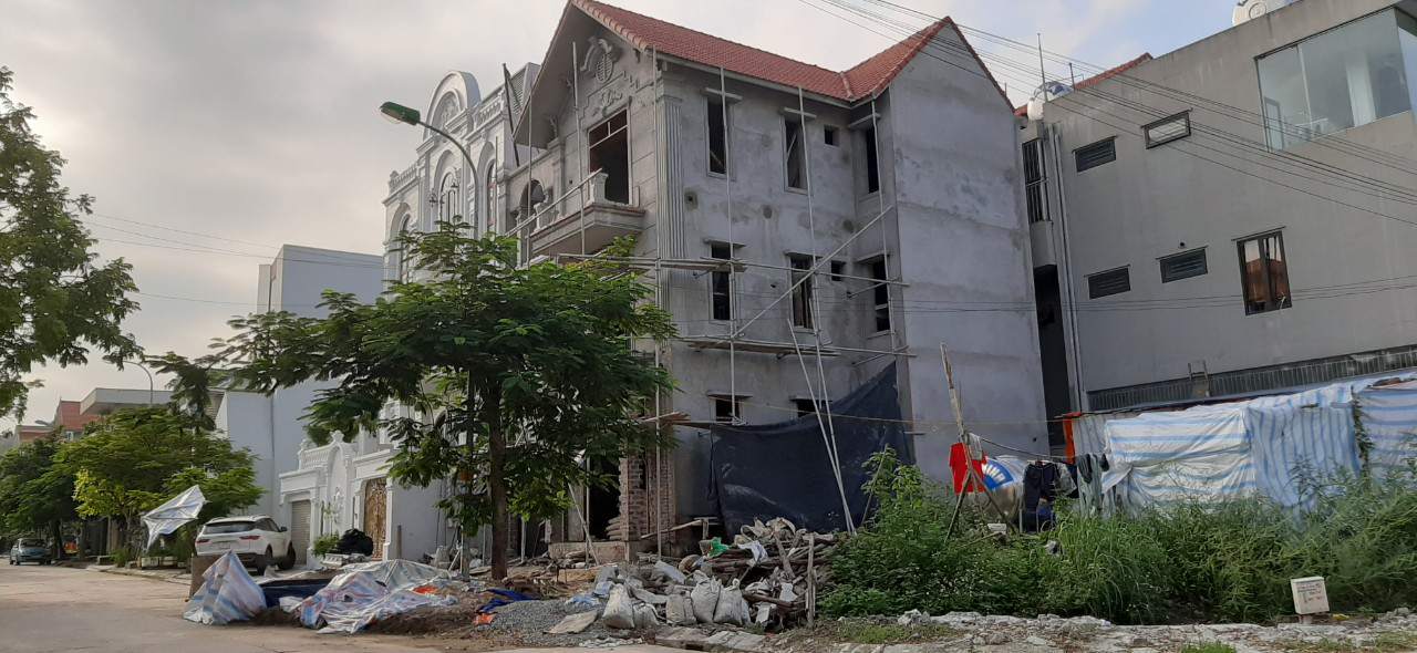 Ảnh ngôi nhà đã hoàn thiện xong phần trát ngoài