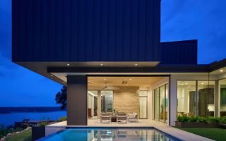Ngôi nhà nằm cạnh bờ hồ cực đẹp LaRue Architects | Houses